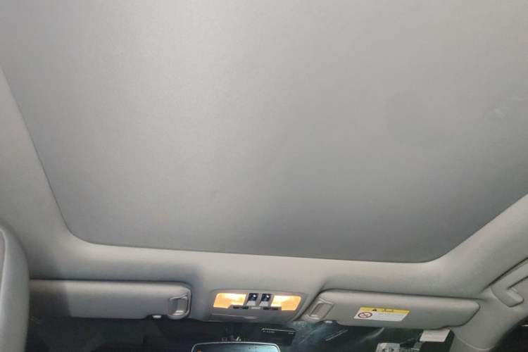 Used Toyota Highlander 2015 2.0T Four-Wheel Drive Ultimate Edition 7-Seater Headliner