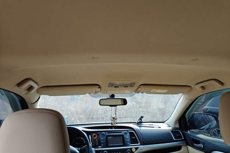 Used Toyota Highlander 2015 2.0T Four-Wheel Drive Elite Edition 7-Seater Headliner