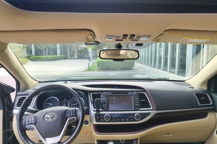 Used Toyota Highlander 2015 2.0T Four-Wheel Drive Ultimate Edition 7-Seater Headliner