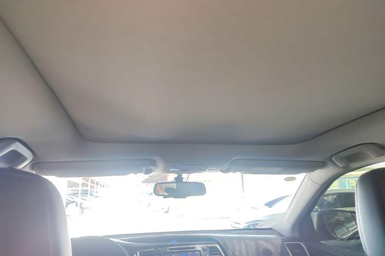 Used Toyota Highlander 2015 2.0T Four-Wheel Drive Ultimate Edition 7-Seater Headliner