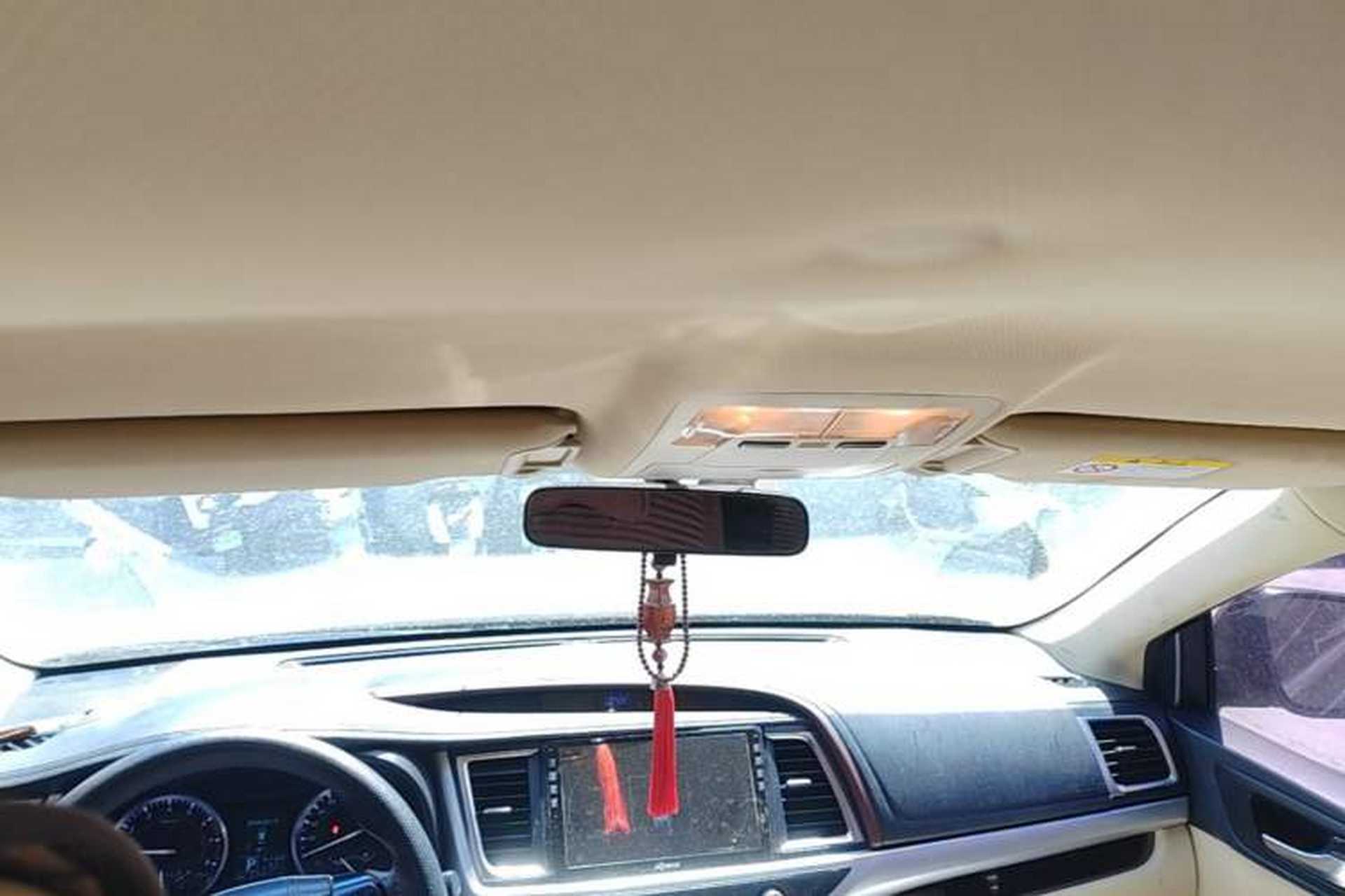 Used Toyota Highlander 2015 2.0T Four-Wheel Drive Elite Edition 7-Seater Headliner