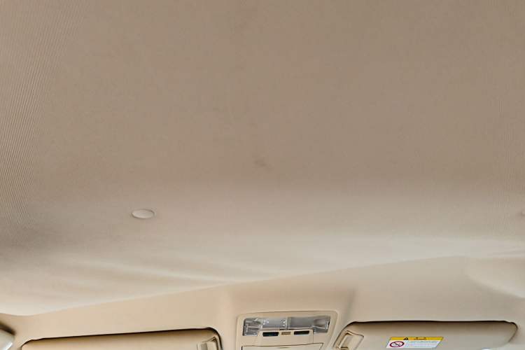 Used Toyota Highlander 2015 2.0T Two-Wheel Drive Elite Edition 7 Seats Headliner