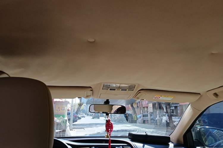 Used Toyota Highlander 2015 2.0T Four-Wheel Drive Elite Edition 7-Seater Headliner