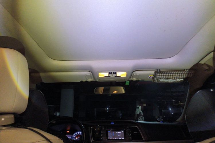 Used Toyota Highlander 2015 3.5L 4x4 Luxury Edition 7-seater Headliner