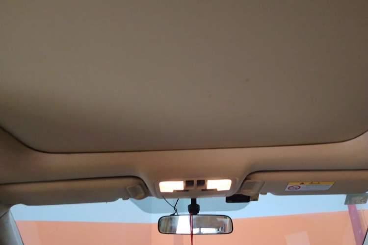 Used Toyota Highlander 2015 2.0T Two-Wheel Drive Luxury Edition 7 Seats Headliner