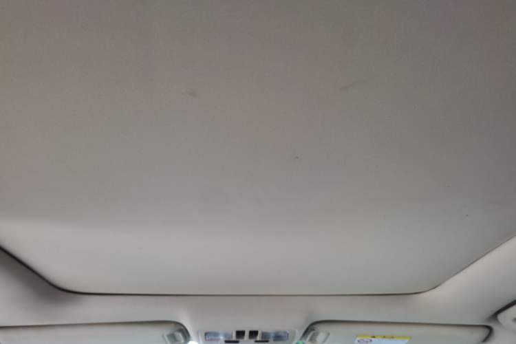 Used Toyota Highlander 2015 2.0T Two-Wheel Drive Luxury Edition 7 Seats Headliner