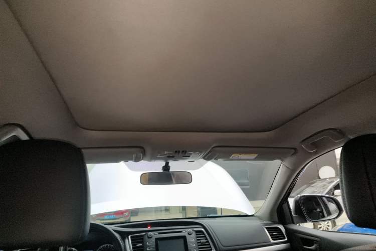 Used Toyota Highlander 2015 2.0T Four-Wheel Drive Luxury Edition 7-Seater Headliner
