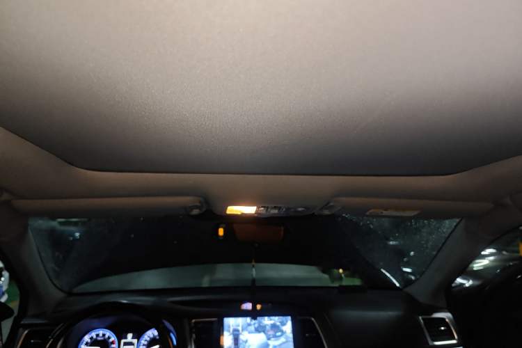 Used Toyota Highlander 2015 2.0T Four-Wheel Drive Ultimate Edition 7-Seater Headliner
