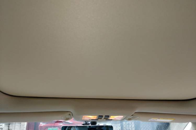 Used Toyota Highlander 2015 2.0T Two-Wheel Drive Luxury Edition 7 Seats Headliner