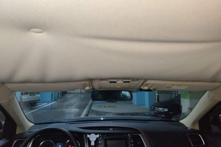 Used Toyota Highlander 2015 2.0T Four-Wheel Drive Elite Edition 7-Seater Headliner