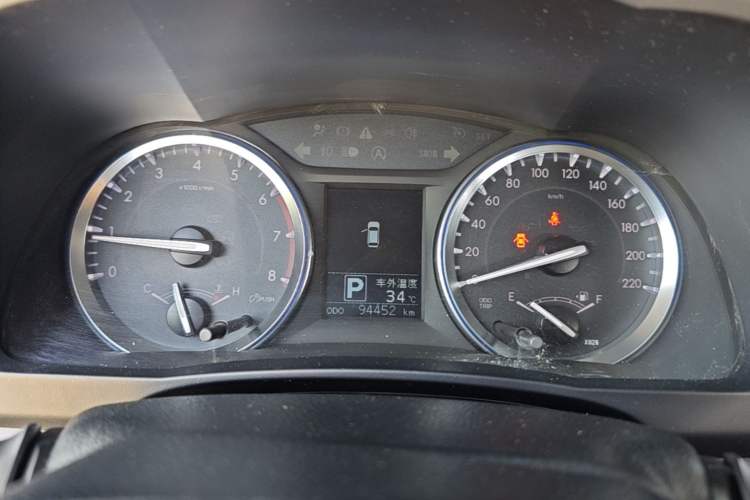 Used Toyota Highlander 2015 2.0T Two-Wheel Drive Luxury Edition 7 Seats Instrument Cluster