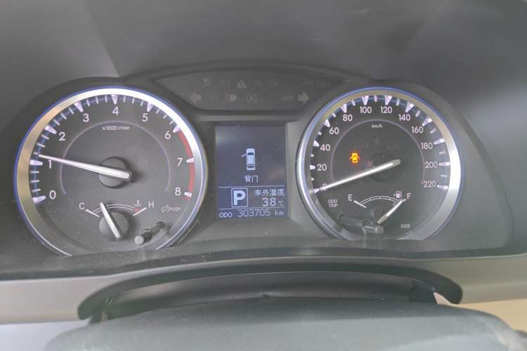 Used Toyota Highlander 2015 2.0T Four-Wheel Drive Luxury Edition 7-Seater Instrument Cluster