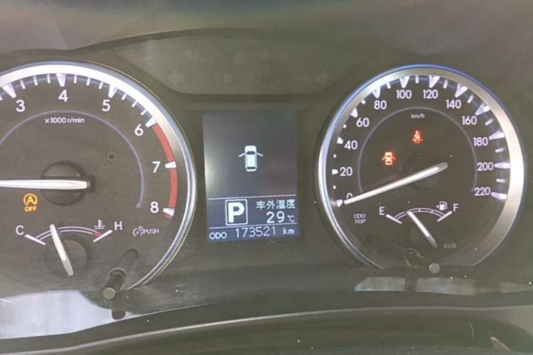 Used Toyota Highlander 2015 2.0T Four-Wheel Drive Luxury Edition 7-Seater Instrument Cluster
