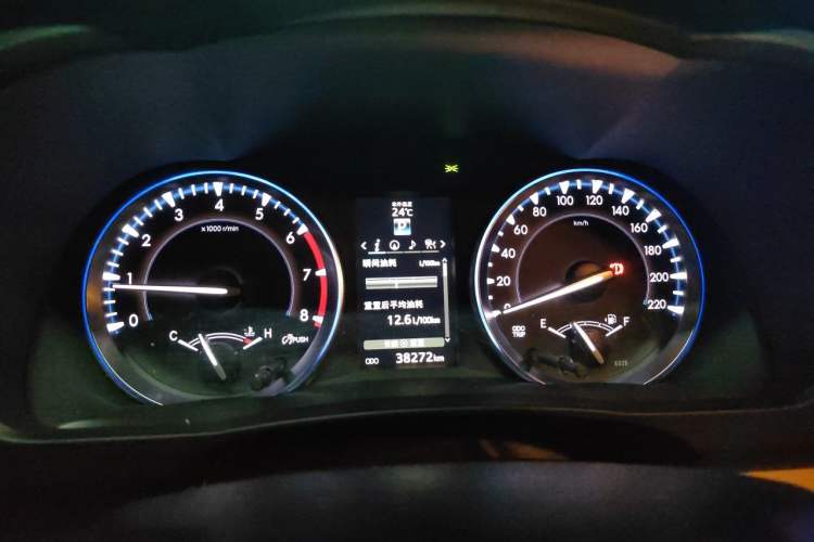 Used Toyota Highlander 2015 2.0T Four-Wheel Drive Ultimate Edition 7-Seater Instrument Cluster