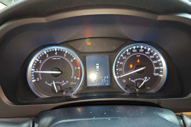 Used Toyota Highlander 2015 2.0T Four-Wheel Drive Luxury Edition 7-Seater Instrument Cluster