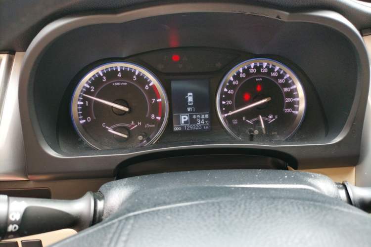 Used Toyota Highlander 2015 2.0T Four-Wheel Drive Elite Edition 7-Seater Instrument Cluster