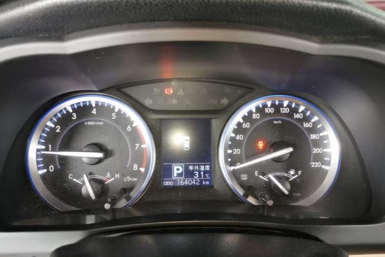 Used Toyota Highlander 2015 2.0T Two-Wheel Drive Elite Edition 7 Seats Instrument Cluster