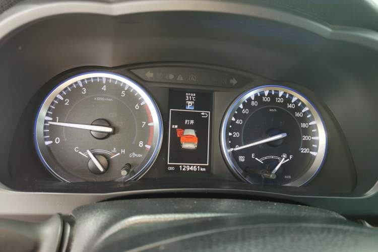 Used Toyota Highlander 2015 2.0T Four-Wheel Drive Ultimate Edition 7-Seater Instrument Cluster