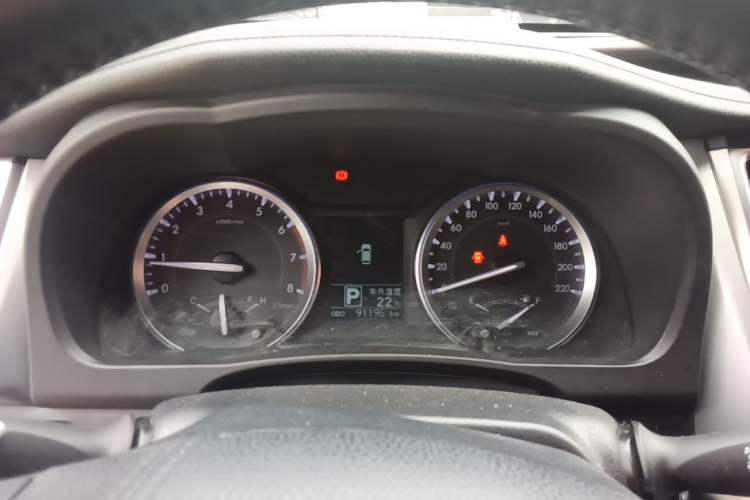 Used Toyota Highlander 2015 2.0T Four-Wheel Drive Luxury Edition 7-Seater Instrument Cluster