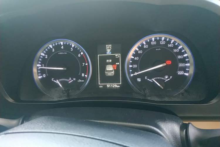 Used Toyota Highlander 2015 2.0T Four-Wheel Drive Luxury Edition 7-Seater Instrument Cluster