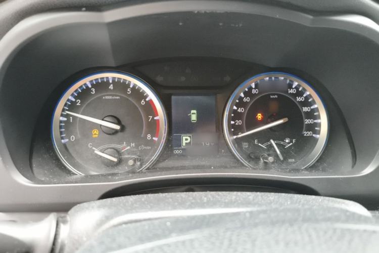Used Toyota Highlander 2015 2.0T Four-Wheel Drive Luxury Edition 7-Seater Instrument Cluster