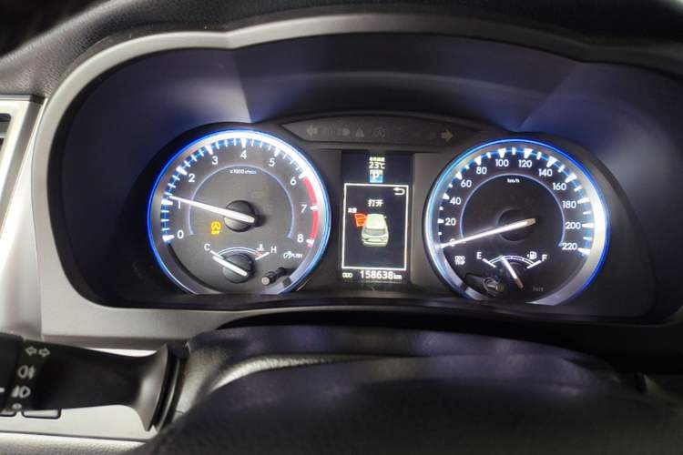 Used Toyota Highlander 2015 2.0T Four-Wheel Drive Ultimate Edition 7-Seater Instrument Cluster
