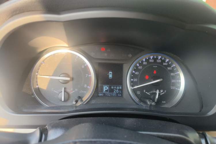 Used Toyota Highlander 2015 2.0T Two-Wheel Drive Elite Edition 7 Seats Instrument Cluster