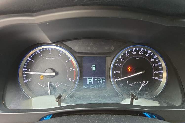 Used Toyota Highlander 2015 2.0T Four-Wheel Drive Luxury Edition 7-Seater Instrument Cluster