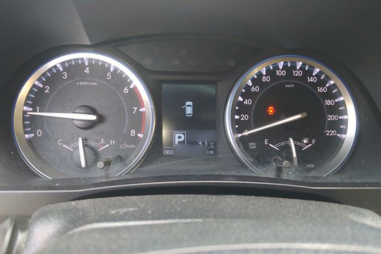 Used Toyota Highlander 2015 2.0T Four-Wheel Drive Luxury Edition 7-Seater Instrument Cluster