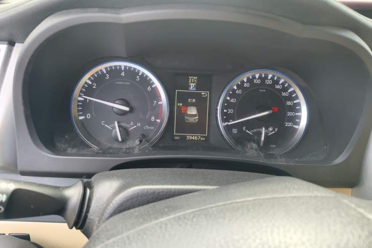 Used Toyota Highlander 2015 2.0T Four-Wheel Drive Ultimate Edition 7-Seater Instrument Cluster