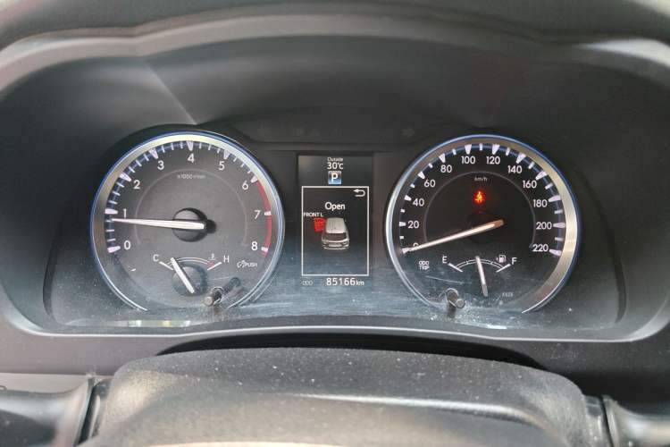Used Toyota Highlander 2015 2.0T Four-Wheel Drive Ultimate Edition 7-Seater Instrument Cluster