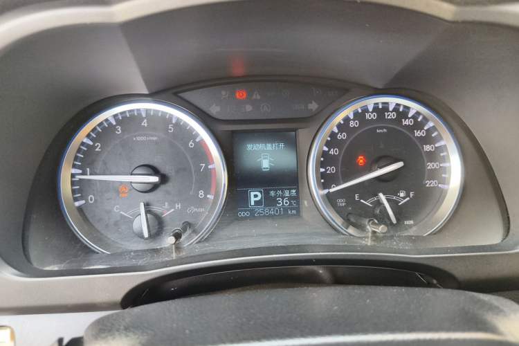 Used Toyota Highlander 2015 2.0T Two-Wheel Drive Luxury Edition 7 Seats Instrument Cluster