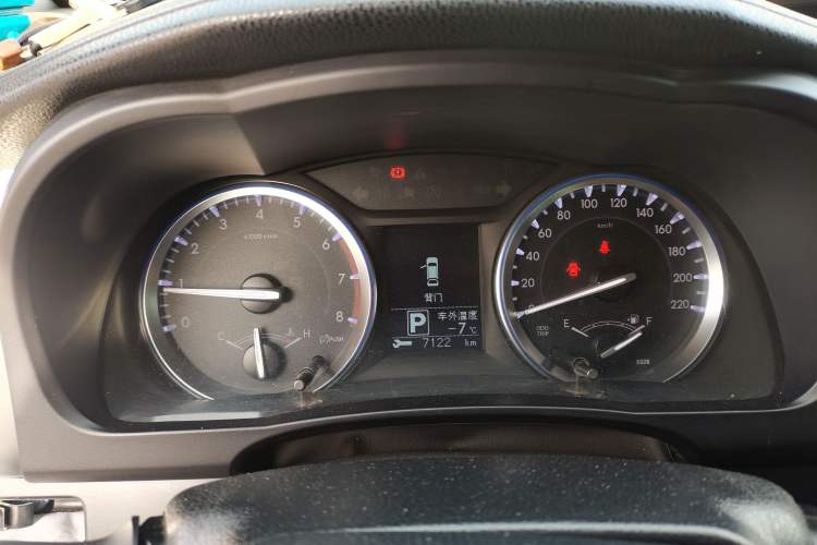Used Toyota Highlander 2015 2.0T Four-Wheel Drive Luxury Edition 7-Seater Instrument Cluster