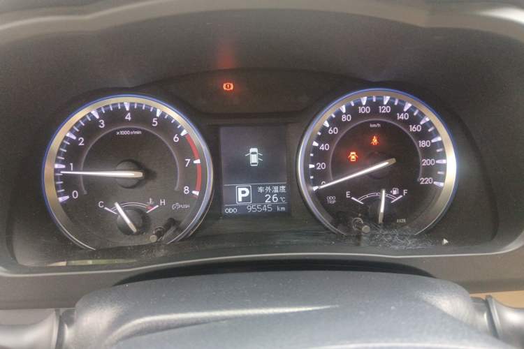 Used Toyota Highlander 2015 2.0T Four-Wheel Drive Luxury Navigation Version with 7 Seats Instrument Cluster