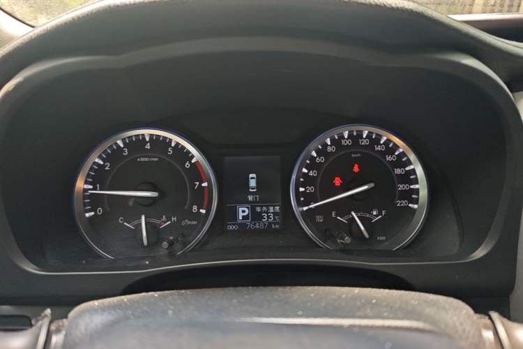 Used Toyota Highlander 2015 2.0T Four-Wheel Drive Luxury Edition 7-Seater Instrument Cluster