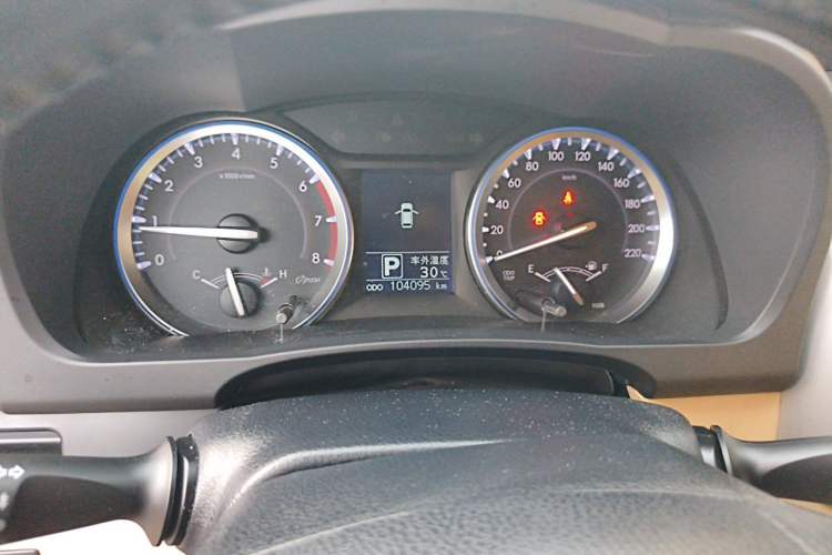 Used Toyota Highlander 2015 2.0T Four-Wheel Drive Luxury Edition 7-Seater Instrument Cluster