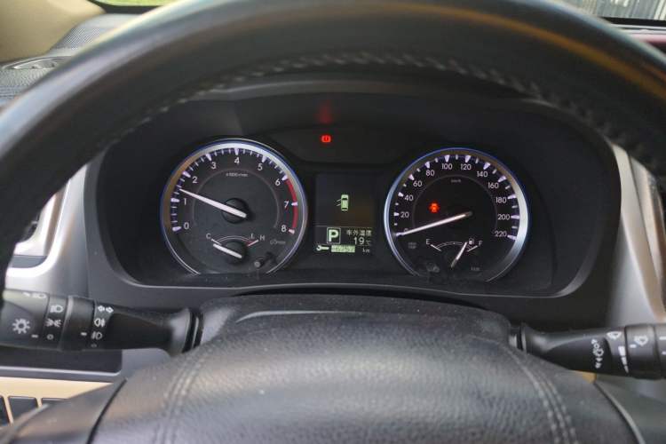 Used Toyota Highlander 2015 2.0T Four-Wheel Drive Luxury Edition 7-Seater Instrument Cluster