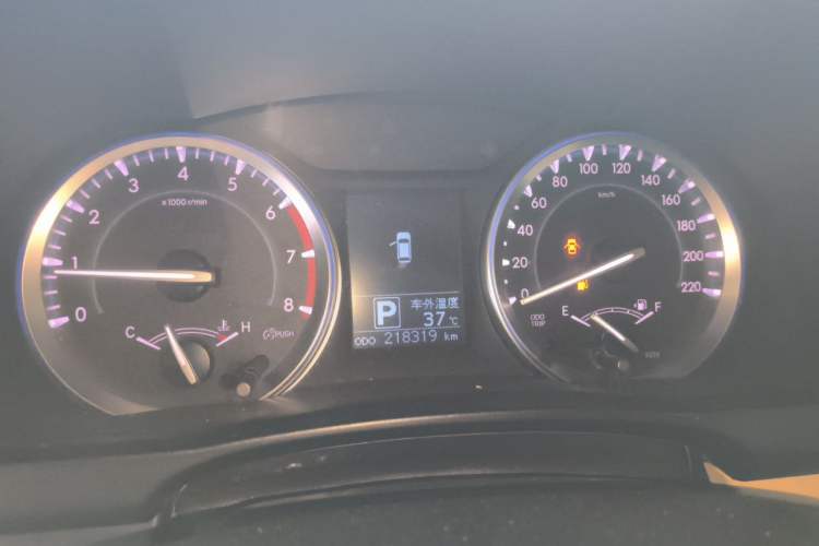 Used Toyota Highlander 2015 2.0T Two-Wheel Drive Elite Edition 7 Seats Instrument Cluster