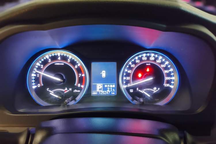 Used Toyota Highlander 2015 2.0T Four-Wheel Drive Luxury Edition 7-Seater Instrument Cluster