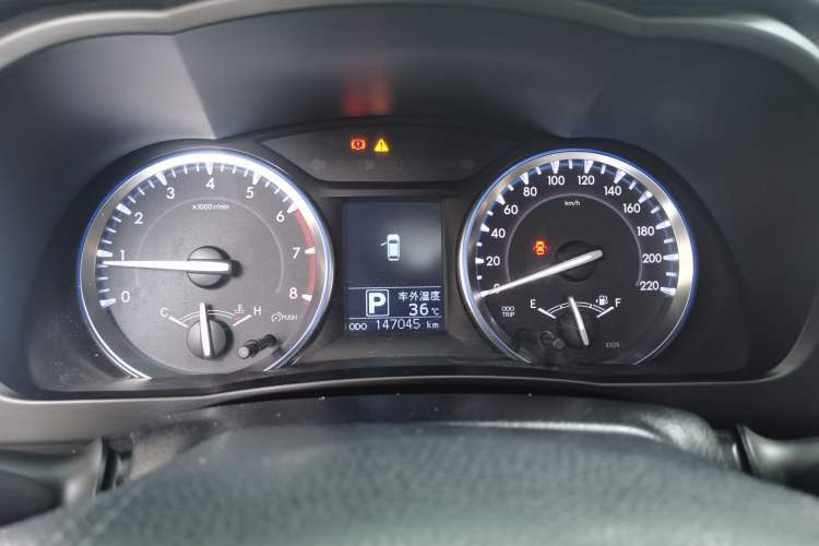 Used Toyota Highlander 2015 2.0T Four-Wheel Drive Luxury Edition 7-Seater Instrument Cluster