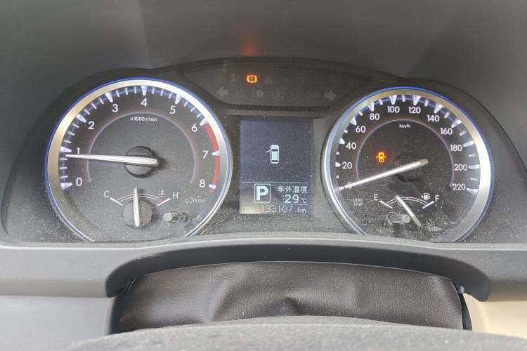 Used Toyota Highlander 2015 2.0T Four-Wheel Drive Luxury Edition 7-Seater Instrument Cluster