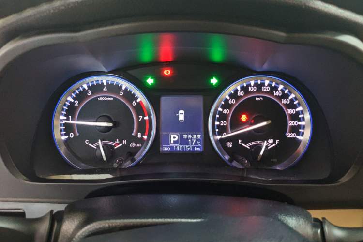 Used Toyota Highlander 2015 2.0T Two-Wheel Drive Elite Edition 7 Seats Instrument Cluster