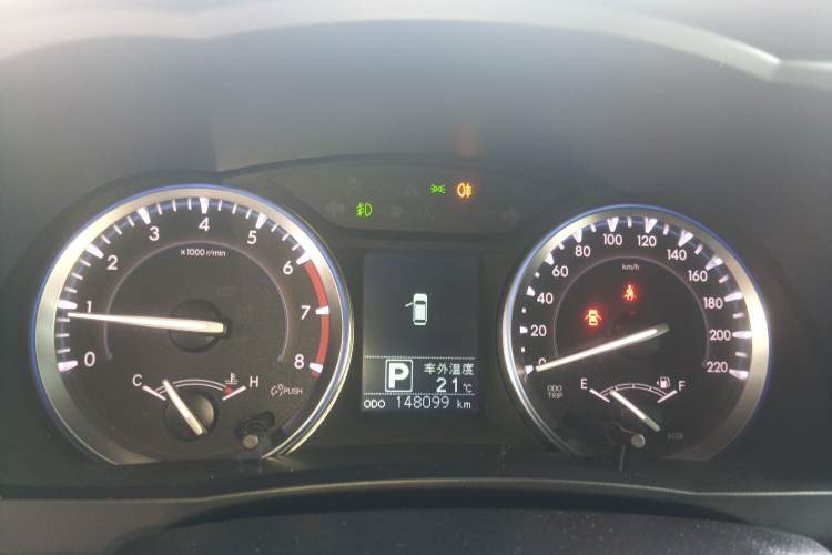 Used Toyota Highlander 2015 2.0T Four-Wheel Drive Luxury Edition 7-Seater Instrument Cluster