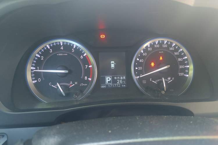 Used Toyota Highlander 2015 2.0T Four-Wheel Drive Luxury Edition 7-Seater Instrument Cluster
