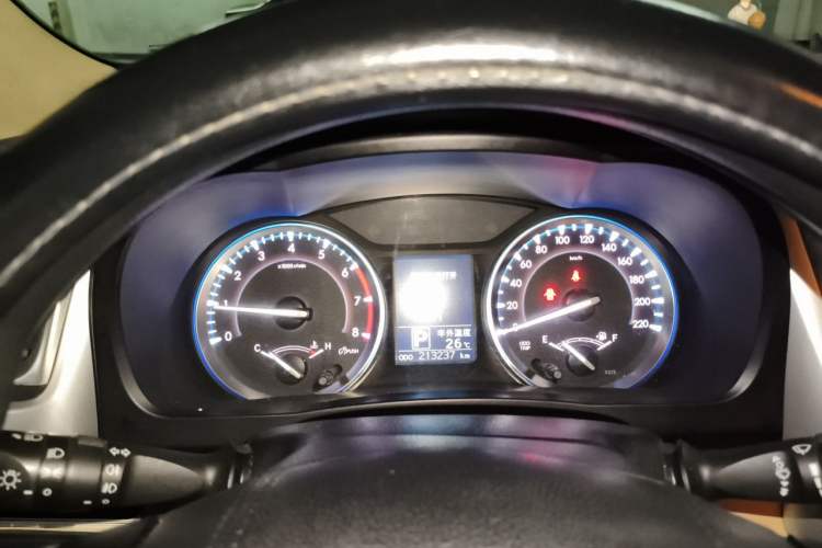 Used Toyota Highlander 2015 2.0T Two-Wheel Drive Elite Edition 5 Seats Instrument Cluster