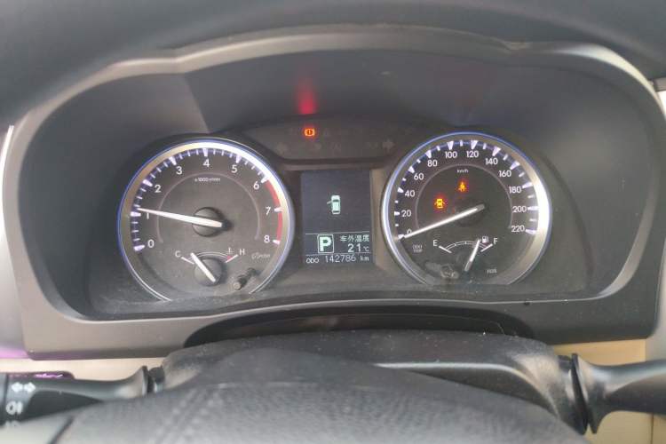 Used Toyota Highlander 2015 2.0T Two-Wheel Drive Elite Edition 7 Seats Instrument Cluster