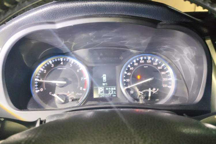 Used Toyota Highlander 2015 2.0T Two-Wheel Drive Luxury Edition 7 Seats Instrument Cluster