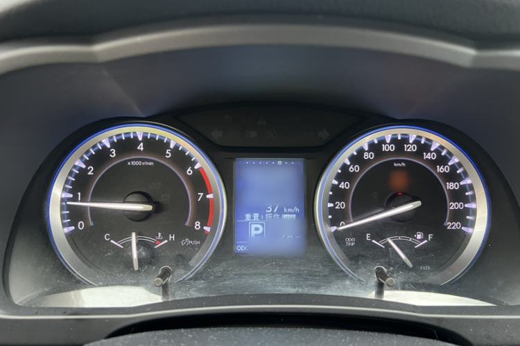 Used Toyota Highlander 2015 2.0T Four-Wheel Drive Luxury Edition 7-Seater Instrument Cluster