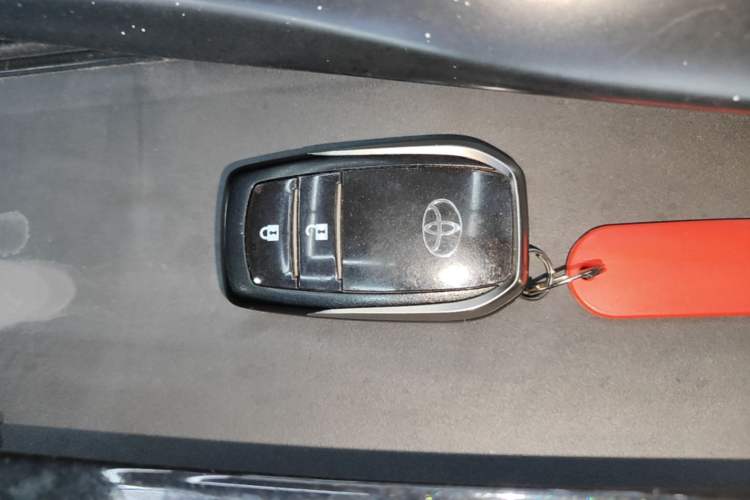 Used Toyota Highlander 2015 2.0T Four-Wheel Drive Luxury Edition 7-Seater Interior 1