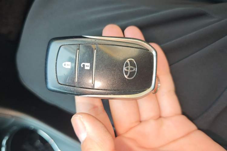 Used Toyota Highlander 2015 2.0T Four-Wheel Drive Luxury Edition 7-Seater Interior 1